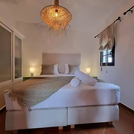 Vila Casa Fuertes La Oliva